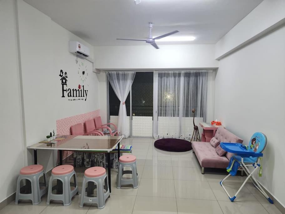 Cozy Familee Homestay Simpang Ampat  Exterior photo